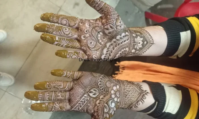 Shailender Mehandi Artist Chandigarh